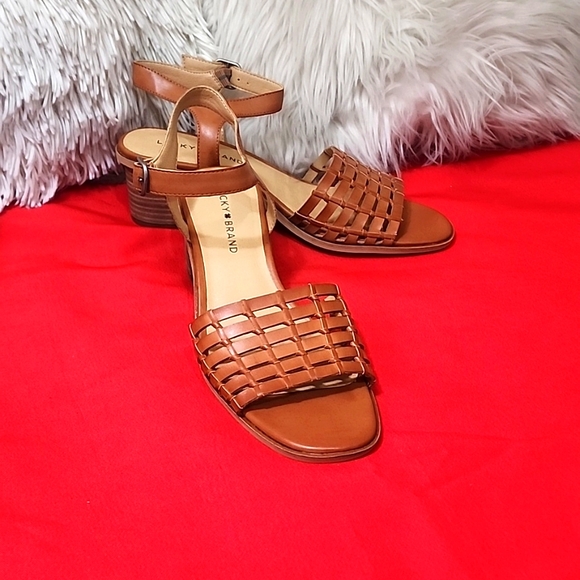 Lucky Brand Brown Woven Sandals - Picture 1 of 10